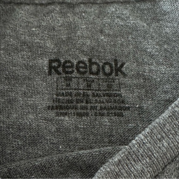 Reebok Winter Classic 2011 Sydney Crosby Size M Graphic TShirt - Picture 2 of 9